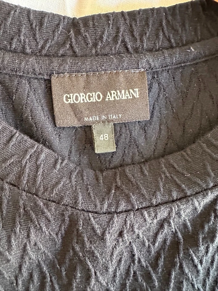 Camiseta para hombre Giorgio Armani texturizada azul marino, talla US M/IT 48 Foto 2 de 3