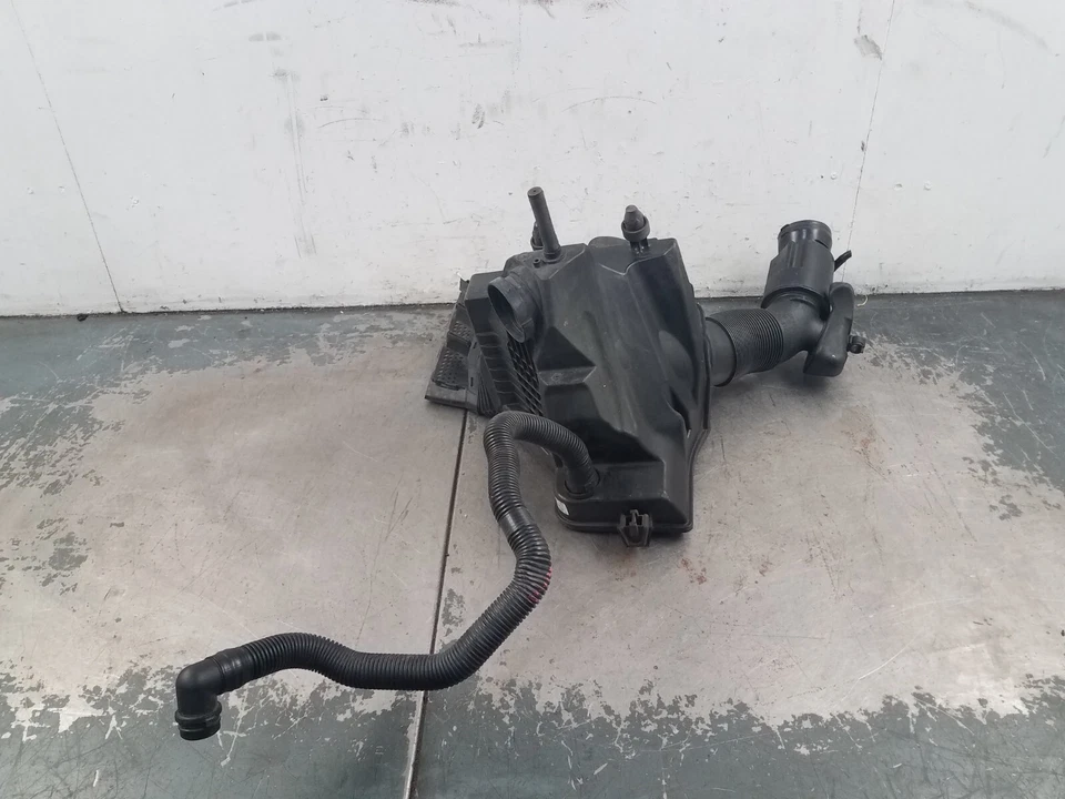 2012 Audi S4 Quattro B8 OEM Air Intake Assembly #64436 VV11 - Image 4 of 4
