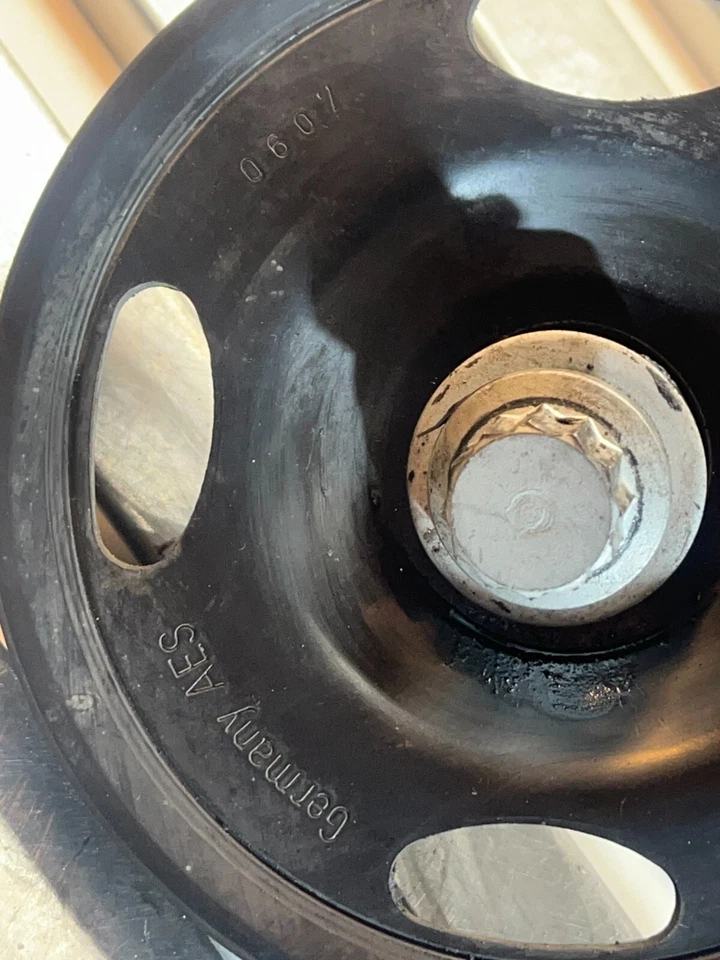 Polea original VW Polo 9N 03D105255D rueda árbol de levas RS9015 Foto 3 de 4