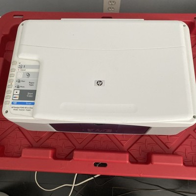 HP DeskJet F340 All-In-One Printer Scanner Copier Q8130A w/ Power & USB Cable