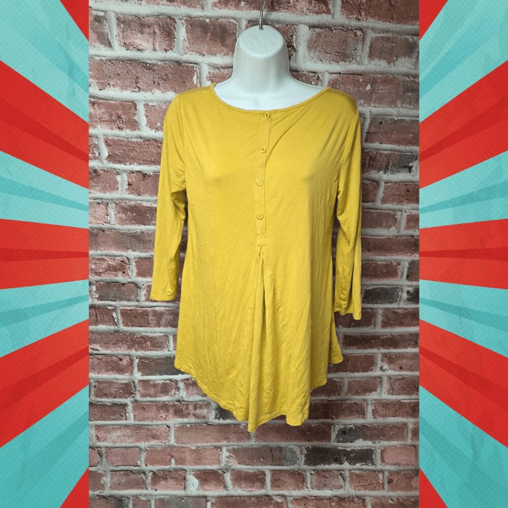 Women's CABLE & GAUGE Lightweight 3/4 Sleeves Top Size Medium