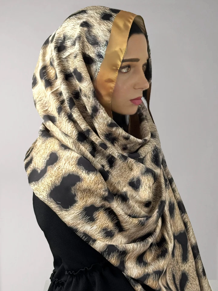 Mantón rectangular/hiyab leopardo de lujo Foto 3 de 3