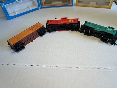 3-Pack HO Scale Assorted Cars, Box And Caboose - Read Description For Details