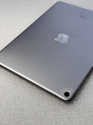 Apple iPad Pro 1st Gen. 256GB, Wi-Fi Only, 9.7 in - Space Grey - ref: 457 - Picture 7 of 7