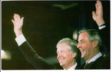 PRESIDENT JIMMY CARTER & VICE PRESIDENT WALTER MONDALE - PC2693