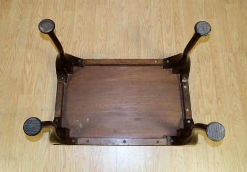 LOVELY MAHOGANY RECTANGULAR SIDE TABLE ON CABRIOLE LEGS & PAD FEET - Picture 16 of 16