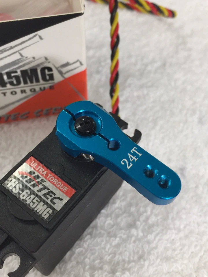 QTY 1 -ALUMINUM 24 SPLINE SERVO HORN FOR HITEC SERVOS SERVO ANODIZED BRIGHT BLUE - Image 2 of 4