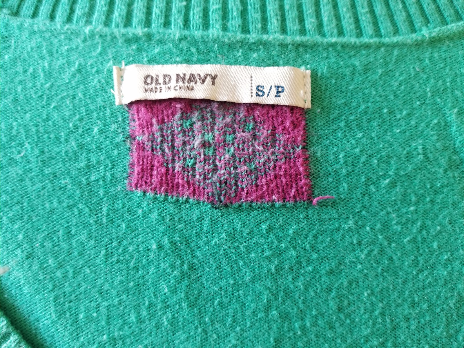 Old Navy Basic Solid Green Long Sleeve Classic Ne… - image 9