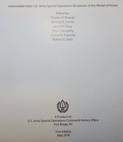 Book INDOMITABLE VALOR MEDAL OF HONOR RECIPIENTS US Army SPEC-OPS Rangers MOH - Foto 3 di 12