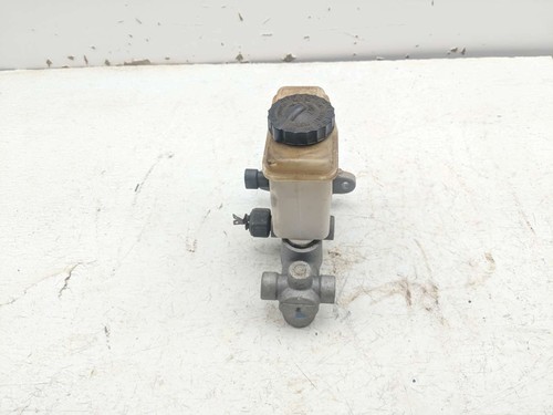 11 Polaris Gem E2 Electric Golf Cart Rear Brake Master Cylinder - Picture 4 of 8