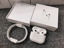Apple Earphones 3nd Generation Pods with Wireless Charging Case White