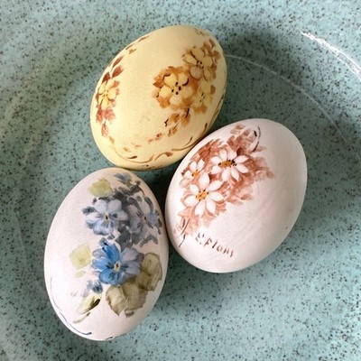 3 Porcelain/Ceramic Easter Eggs Hand Painted Florals VTG Home Decor Farm Cottage