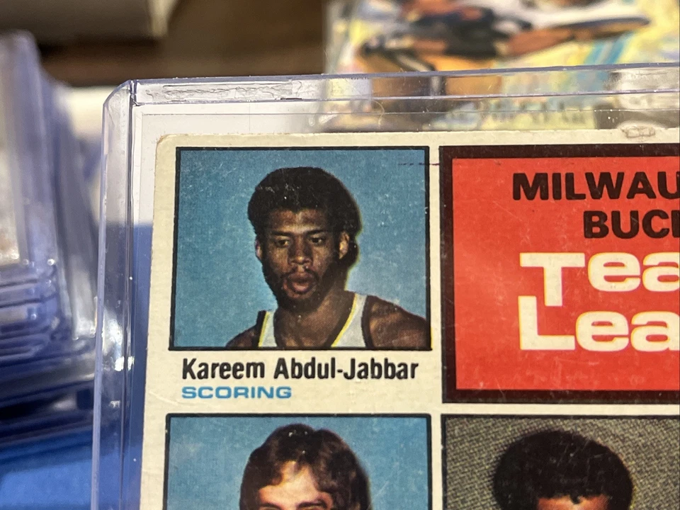 1975-76 Topps - Team Leaders Kareem Abdul-Jabbar, Mickey Davis #126 - Image 2 of 4