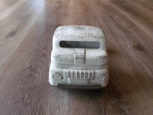VINTAGE STRUCTO TOYS WHITE PRESSED STEEL SEMI TRUCK 8 1/2 INCH LONG - Picture 2 of 5