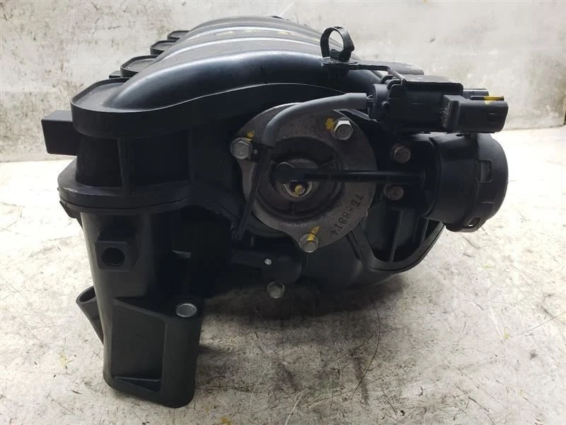 Intake Manifold 2.4L 4 Cylinder Canada Emissions Fits 2009-2012 Kia RONDO - Image 4 of 4