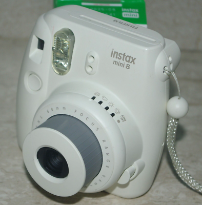 Fujifilm Instax Mini 8 Instant Camera with new 20 Film Box