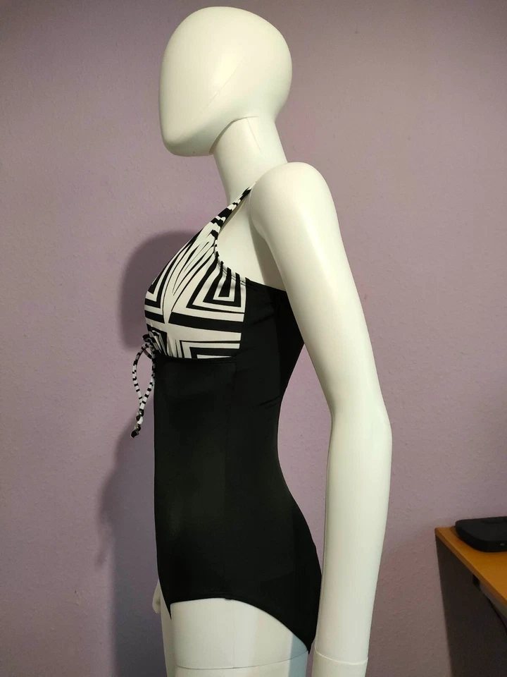 Schwarzer Print Geo Cup Badeanzug von bpc selection - Größe 16 - neu ohne Etikett - UVP 33 £ - Bild 3 von 4