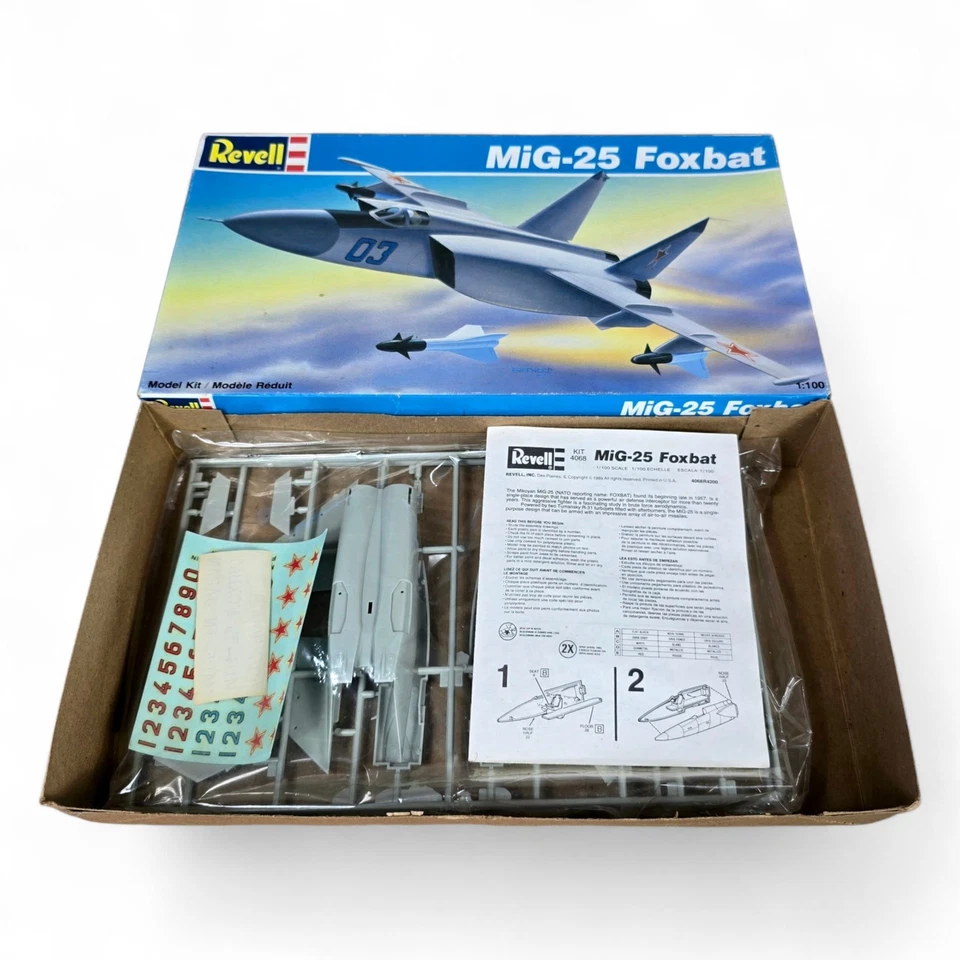 1989 Revell Mikoyan-Gurevich MiG-25 Foxbat 1:100 Scale Kit #4068 *New Sealed  - Image 3 of 4