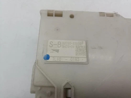 8273053050 Caja Reles/Fusibles para LEXUS IS (DS2/IS2) 220d 2008 281757 - Imagen 2 de 10