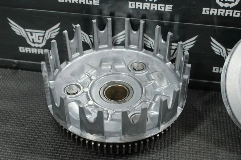 Yamaha TTR250 2006 99-06 OEM EMBRAGUE COMPLETO CON PLACAS CESTA BUJE RESORTES ¡BUENO! Foto 4 de 4