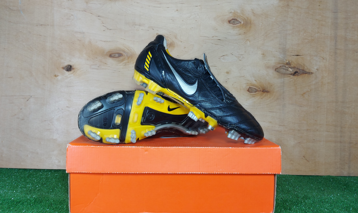 Nike Total 90 Laser II FG 318814-007 Black boots Cleats mens