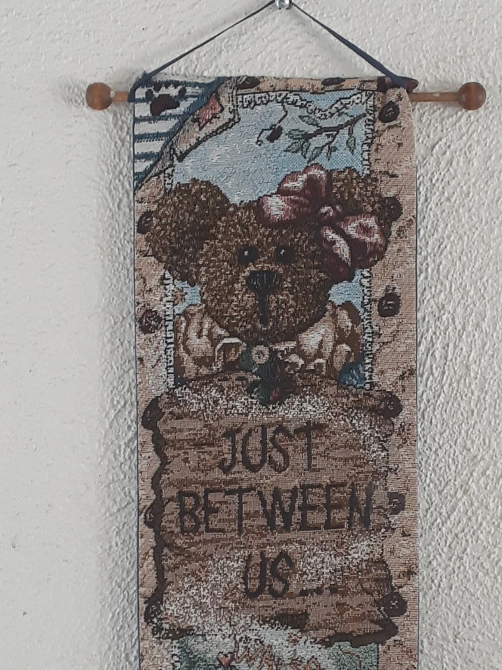 Boyds Girl Bears Just Between Us "EL SECRETO" Tapiz Colgante Decoración 40"x7" Foto 3 de 4