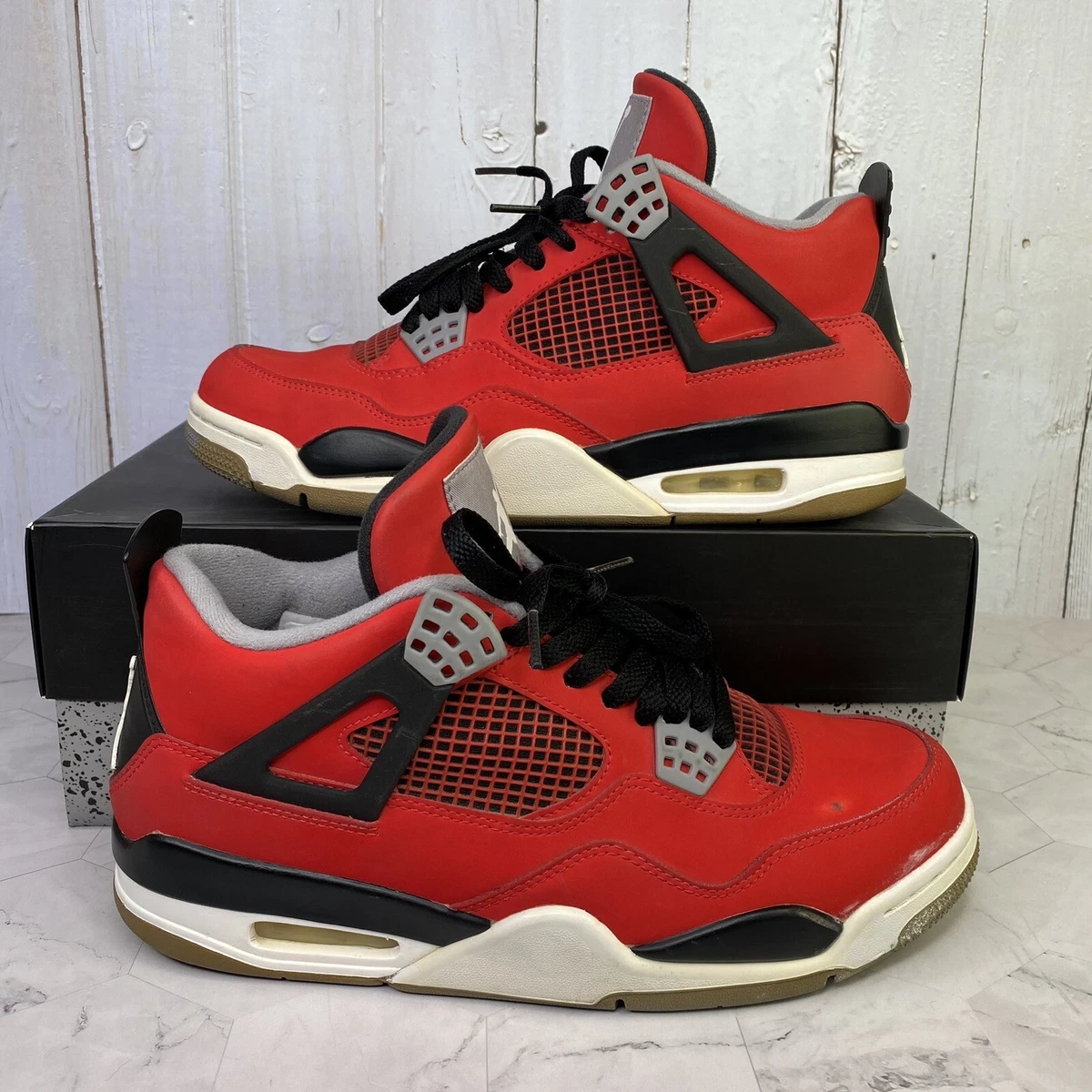 Aj4 toro bravo top