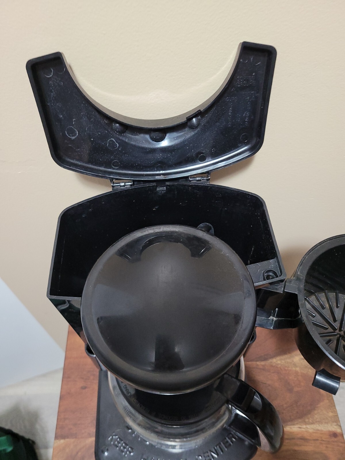 Coleman Camping CoffeeMaker 10 Cup With Insulated Carry Bag 5008700