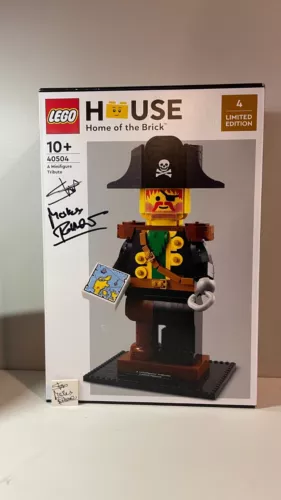 lego limited edition 40504 signed by two designer and with signed tile