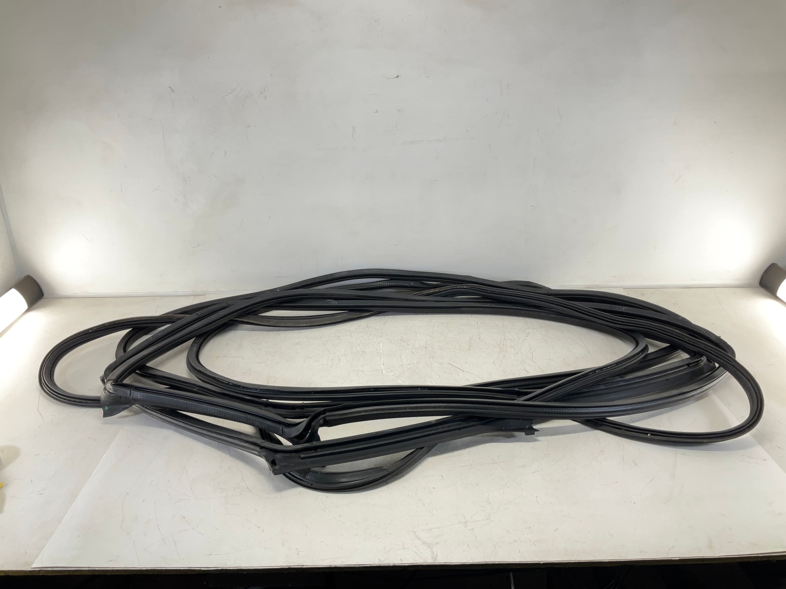 17-20 MASERATI Levante Front & Rear Door Tailgate Weather-Strip Seal 5 OEM