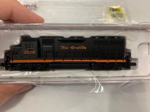 Atlas-N-Scale-Locomotive-48523-GP-40-Rio-Grande-4056