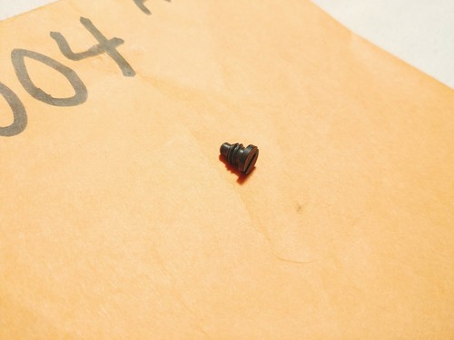 Genuine OEM Senco Nail Gun Parts Part Number KB5004 Screw - Picture 2 of 4
