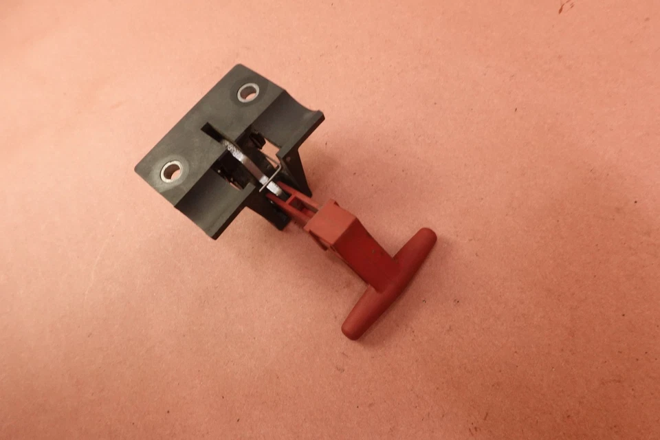 Trava de trava de liberação de assento 2005-2010 BMW G650 GS G650GS - Imagem 2 de 4