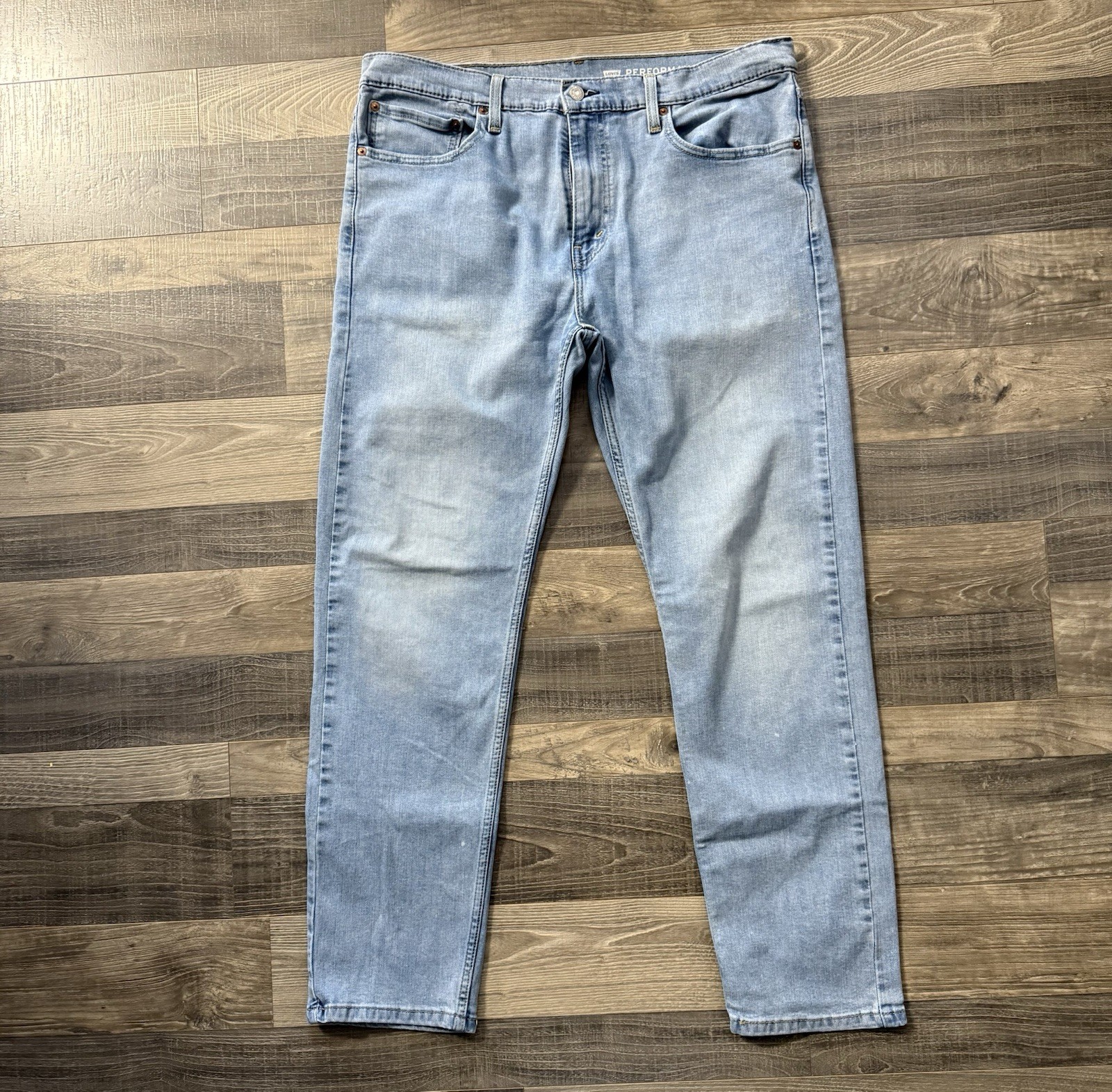 Levi’s 502