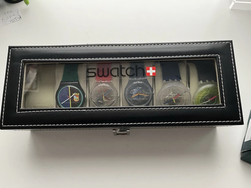 Lote de relojes Swatch con caja de reloj Foto 2 de 4