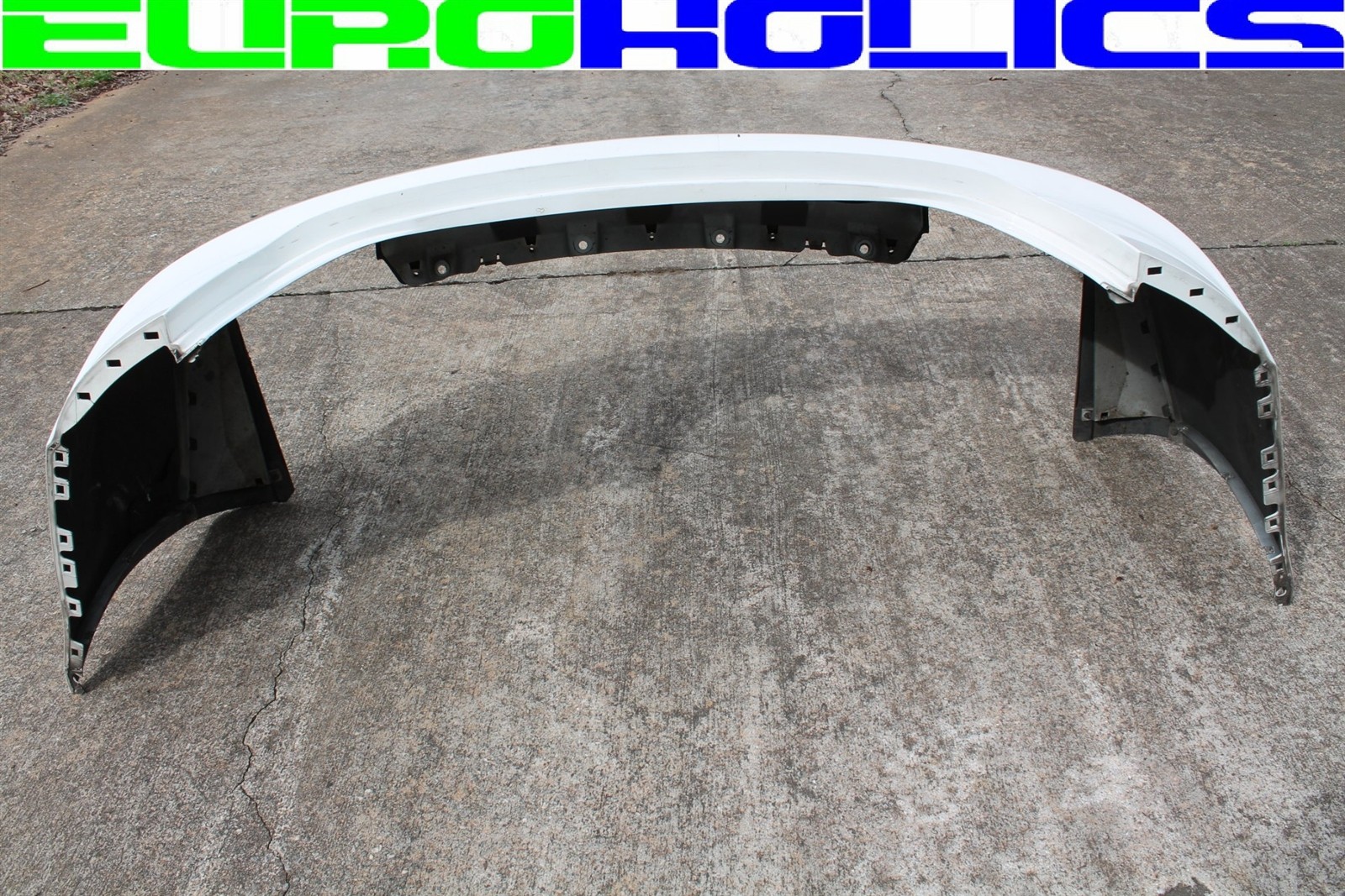 OEM Maserati M157 Ghibli 14-17 Rear Bumper Cover Panel w/o PDC WHITE FREIGHT
