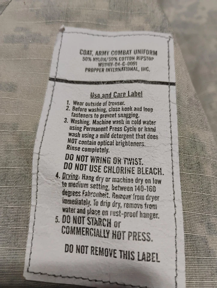 Chaqueta Propper ACU Para Hombres Grande Regular UCP Digital Camuflaje Ripstop Ejército Abrigo de Combate Foto 3 de 4