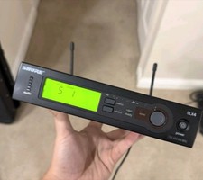 Shure SLX4 Wireless Microphone Receiver G4 470-494 MHz With Power Cord Only Read