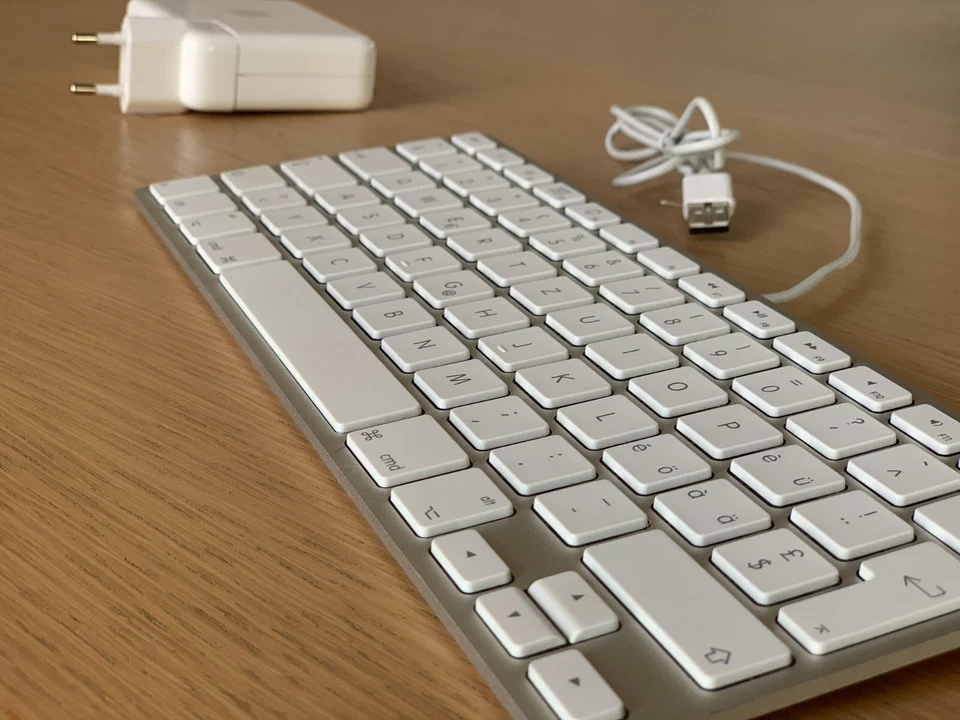 iMac 20" - Intel Core 2 Duo 2 GHz 4GB de RAM (2007) - Imagen 4 de 4