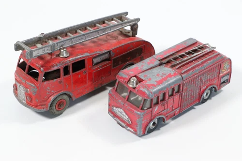 Dinky TOYS  Fire Engines 259 an 555, Made In England ALL Original no boxes