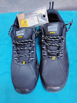 Safety Jogger Industrial Shoes for HEAVY DUTY work in black.