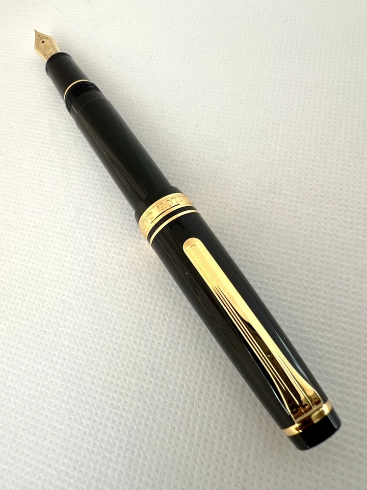"Near Mint"  Sailor Professional Gear Slim Gold Fountain Pen 14K Nib-Fine - Image 4 of 4