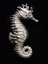 "JJ" Jonette Jewelry Silver Pewter BEAUTIFUL Seahorse Pin
