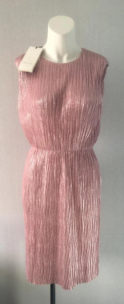 Robe plissée rose métallisé Gucci neuve avec étiquette (prix de vente conseillé )