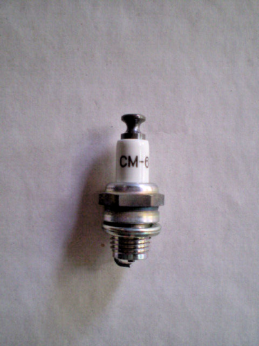 Kleinst- Zündkerze NGK CM-6 - Bild 1 von 2