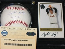 GAYLORD PERRY  AUTOGRAPHED  BALL  AND  CARD  COMBO  see description  GIANTS