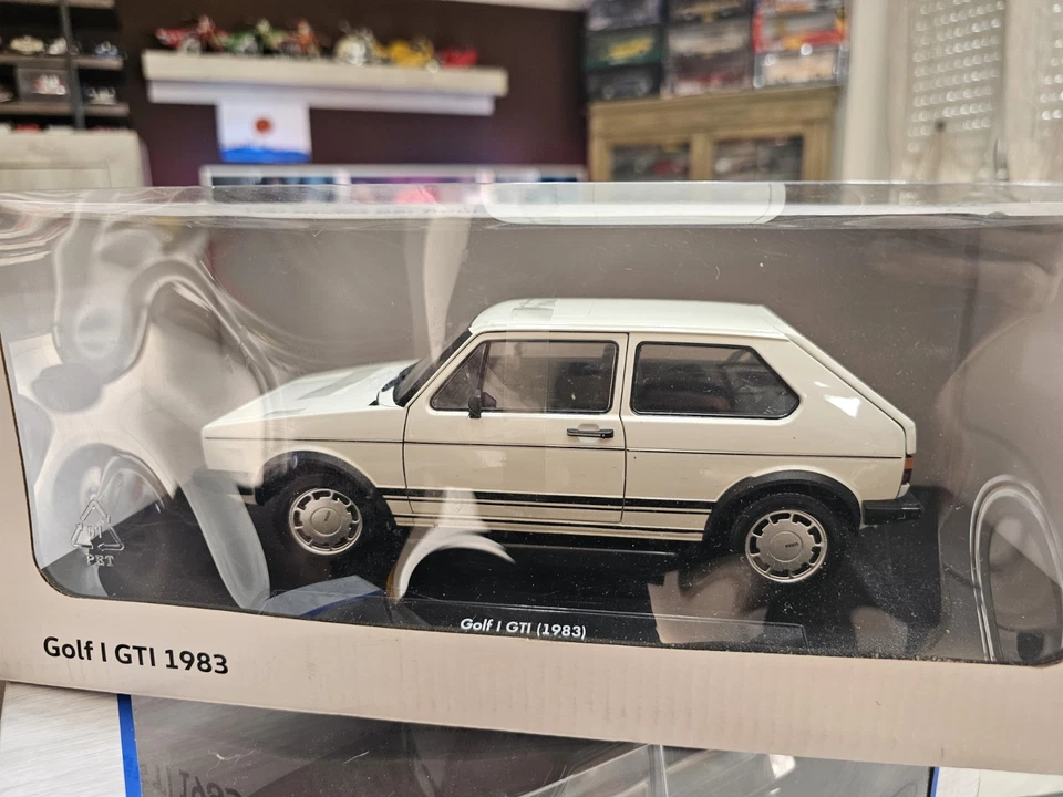 VW Golf 1 Gti Pirelli White 1983 1:18 Welly - Immagine 4 di 4