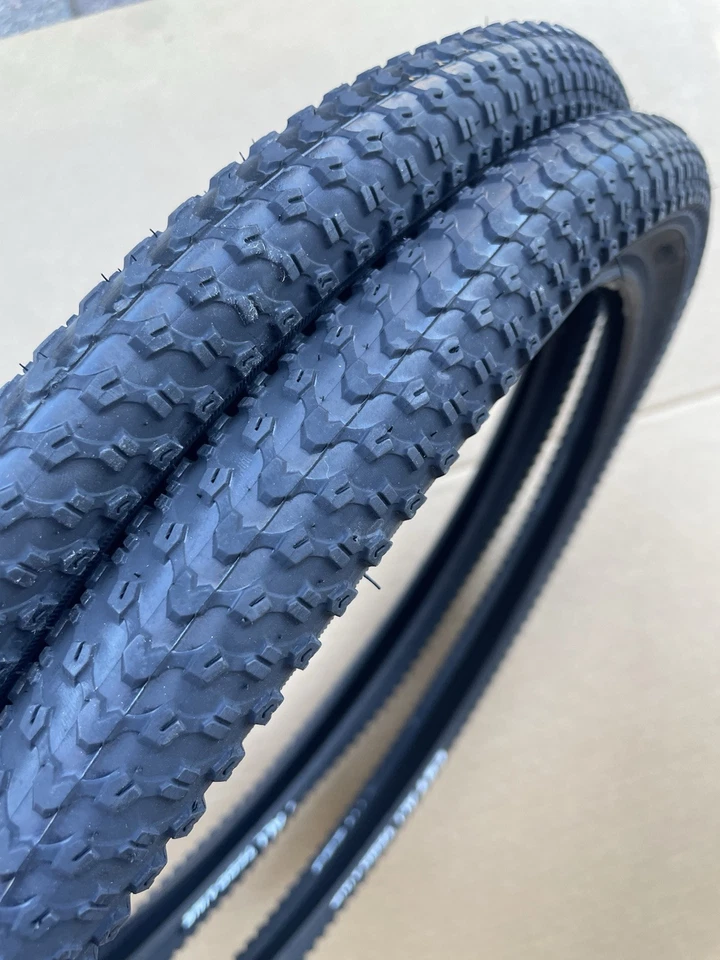 Neumáticos de bicicleta 20"" x 1,95, tubos CST todo terreno negro Street Moto BMX GT Dyno Foto 4 de 4