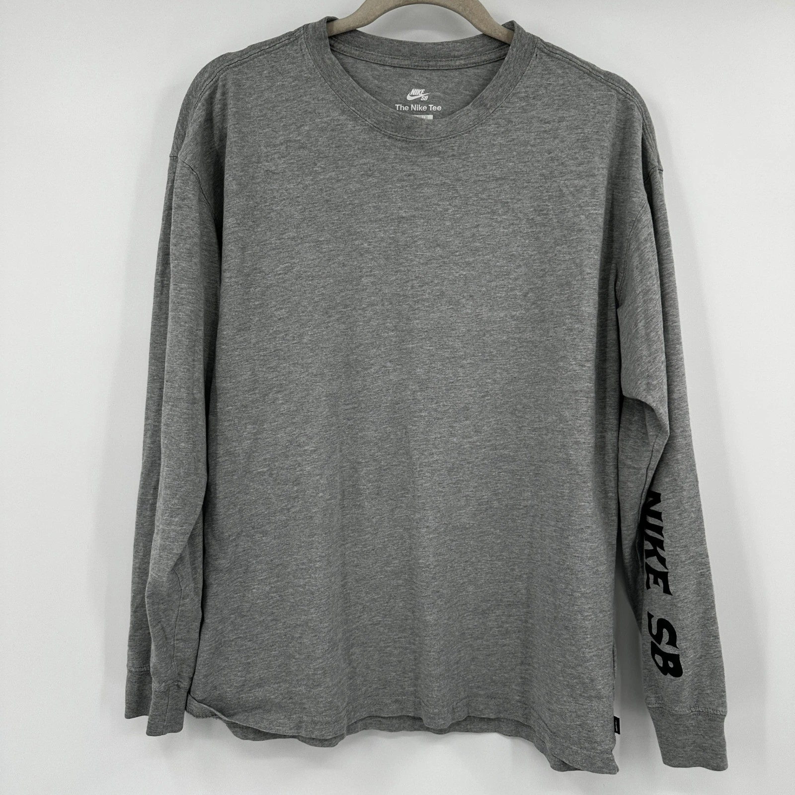 Nike SB Skateboard Mens Long Sleeve Graphic Tee Gray Snake Logo Loose Fit Medium