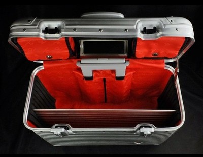 Rimowa Topaz Vodafone Pilot Trolley Silver 2-wheels Carry Case